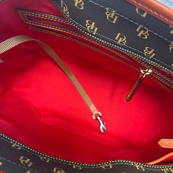 Dooney & Bourke Brown Tmoro Monogram Tote Bag NWT - Picture 8 of 10